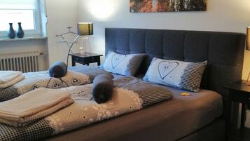 2 Schlafzimmer, Bügeleisen/Bügelbrett, Reisekinderbett, kostenloses WLAN