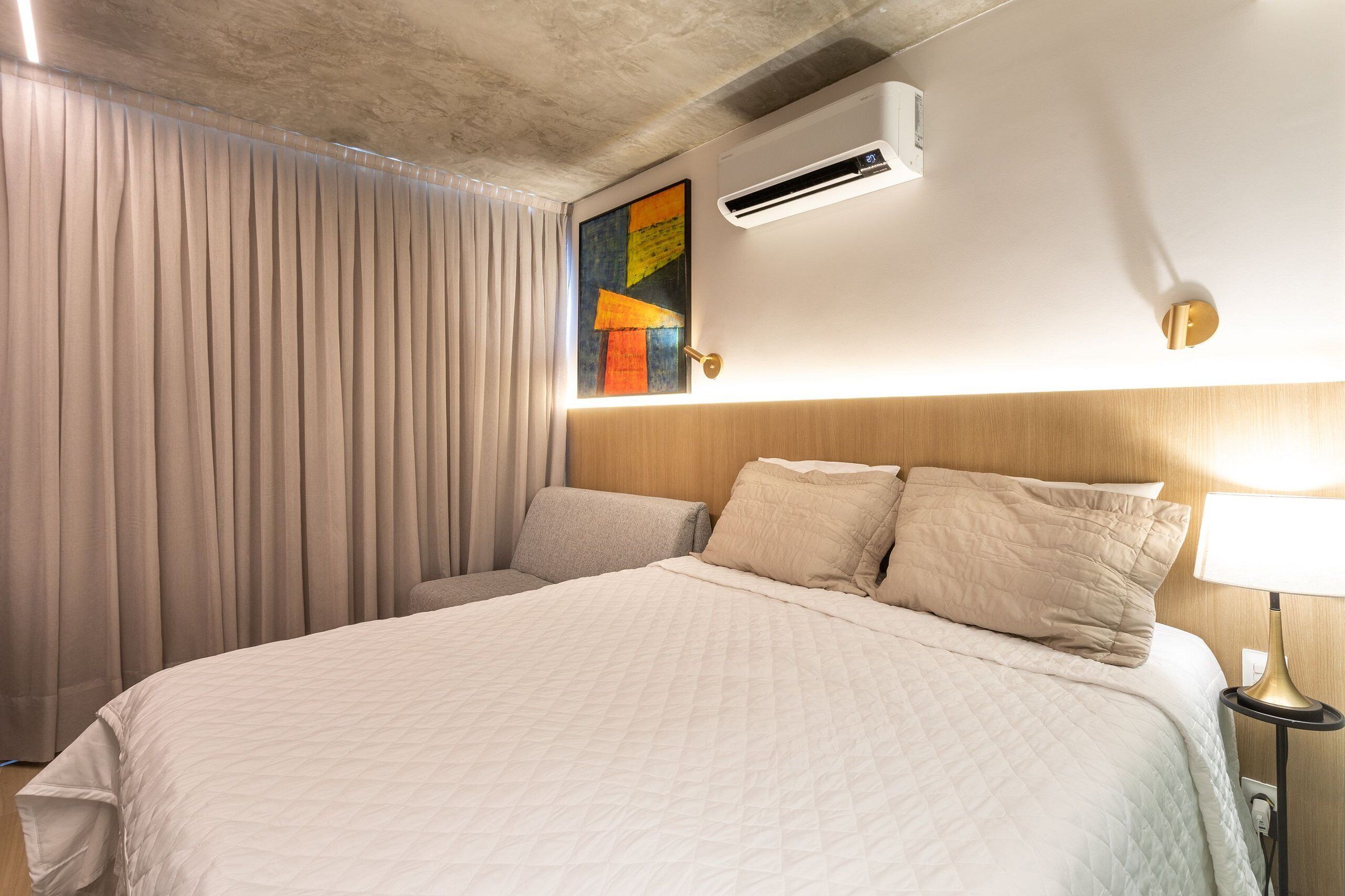 Ropa de cama de alta calidad y escritorio 