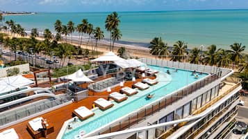 2 piscinas al aire libre