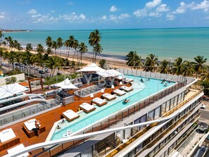 2 outdoor pools - Setai Yacht By Day by Day (João Pessoa)