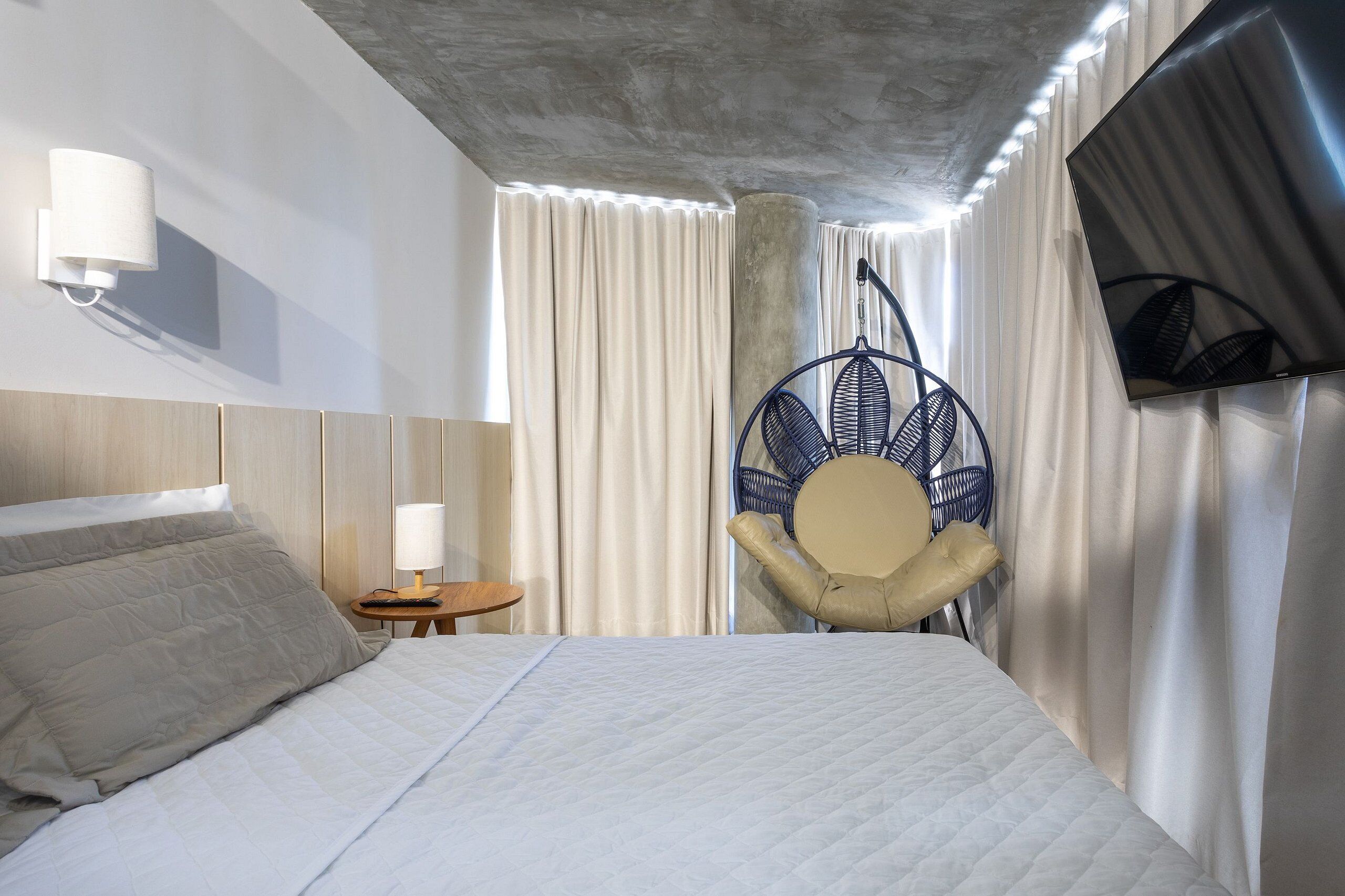 Ropa de cama de alta calidad y escritorio 