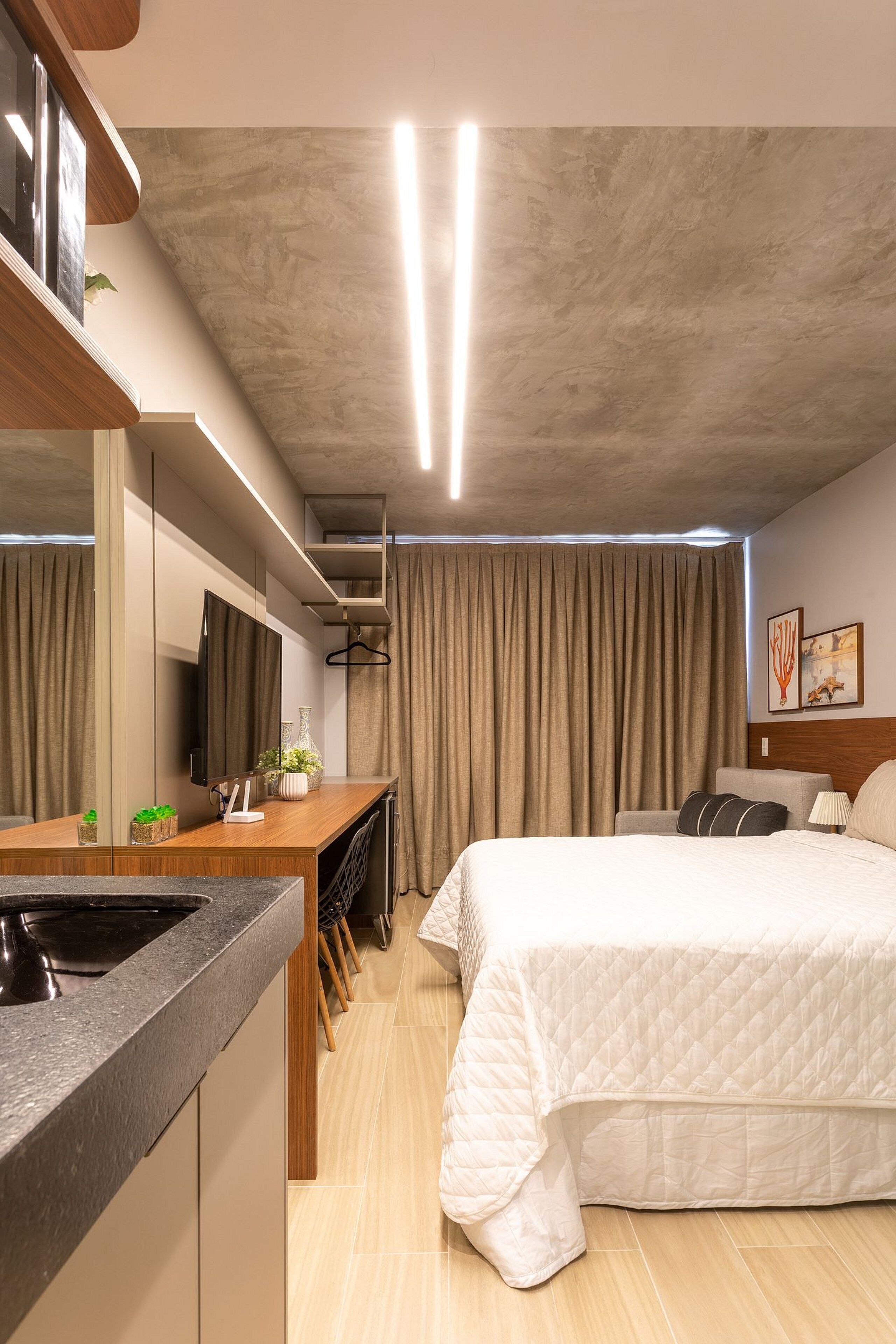 Ropa de cama de alta calidad y escritorio 