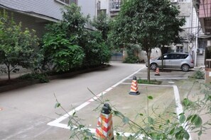 ที่จอดรถฟรี