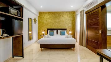 1 habitación, escritorio, wifi gratis y ropa de cama