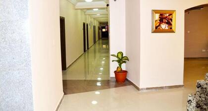 Adachukwu Hotel and Suites