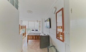 1 bedroom, WiFi, bed sheets - Aparta-estudio con Vistas al mar (Gaira)