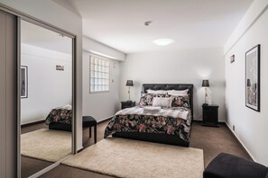 豪華公寓, 城市景觀 | 2 間臥室、隔音、熨斗/熨衣板、免費無線上網