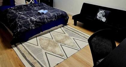 Bedroom At prime location