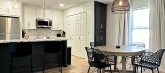 Spacious Golf Retreat with Sunset Views