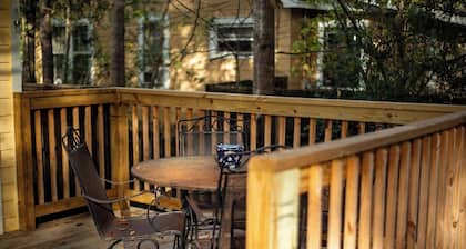 The Tea Cottage•Stylish•Rain Shower•Location