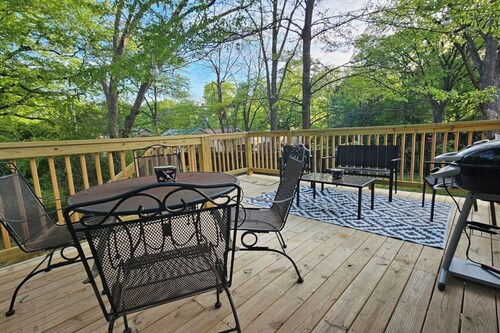 The Tea Cottage•Stylish•Rain Shower•Location