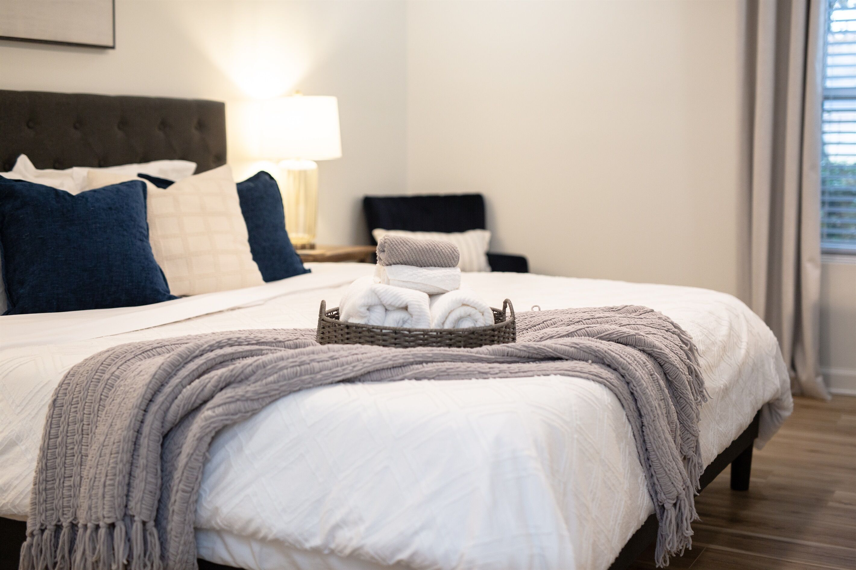 2 chambres, bureau, fer et planche à repasser, Wi-Fi gratuit