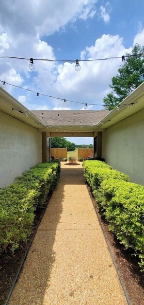 Property grounds - Golf Course Views, Sunsets & Chill Vibes (Lowndes County)