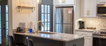 Golf Course Views, Sunsets & Chill Vibes