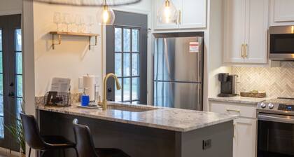 Golf Course Views, Sunsets & Chill Vibes