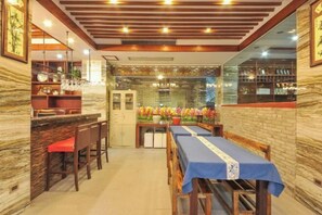 Restaurant - Yangshuo wanglai Hotels (Yangshuo)