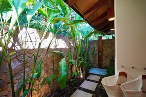 Property grounds - Milla La Maria North Santa Teresa Beachside Villa (Cobano)