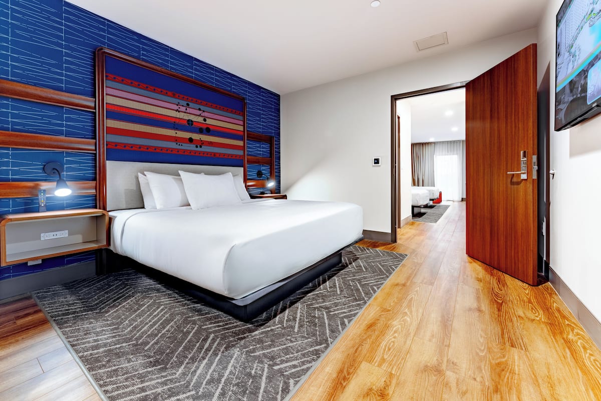 Family River Suite with Patio