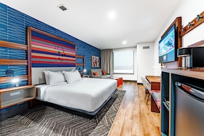 King Bunk River Suite | 1 bedroom, premium bedding, in-room safe, laptop workspace