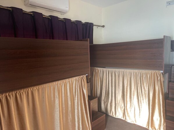 Langsir/tirai gelap terus, Wi-fi percuma