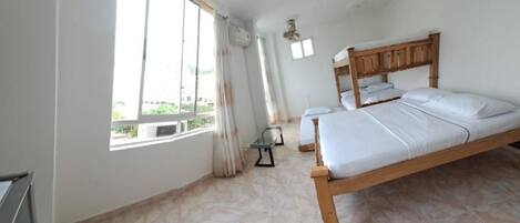 1 室のベッドルーム、WiFi、ベッドシーツ