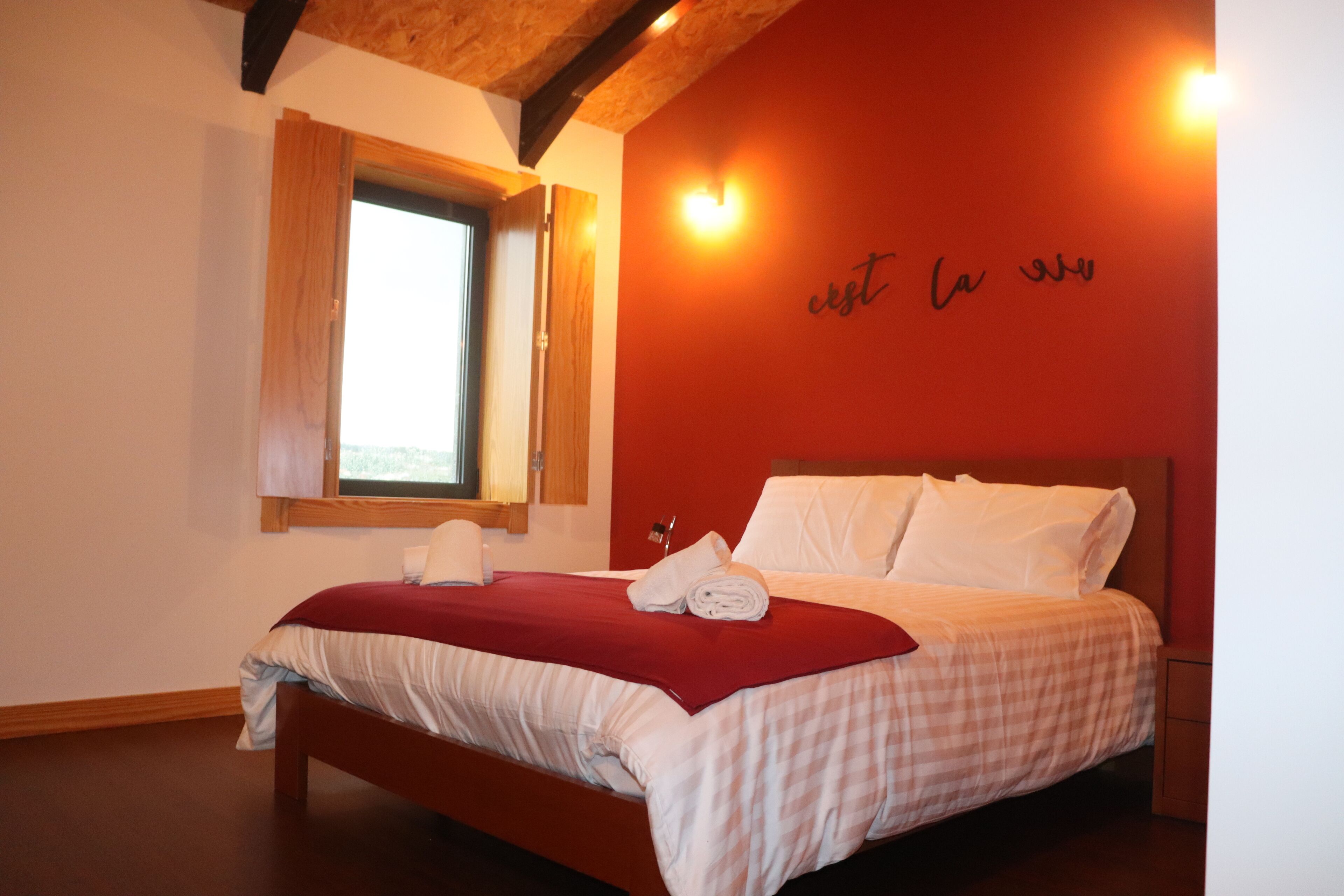 Desk, laptop workspace, free cots/infant beds, rollaway beds