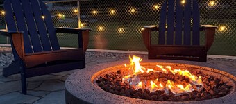 Beachfront Oasis | Hot Tub + Fire Pit + Playground near Bellingham & Vancouver |