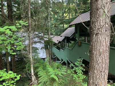 Private Mountain Cabin at Kachess Lake