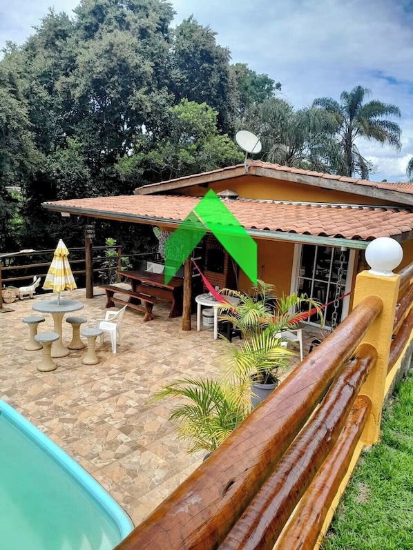 Outdoor dining - Chácara Cantinho do Sossêgo (Socorro)