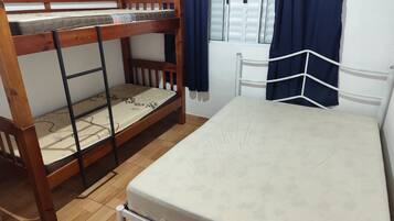 2 bedrooms, free WiFi, bed sheets