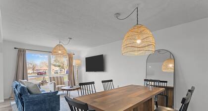 2024 New 3-bedroom house with WiFi, AC in Kokomo