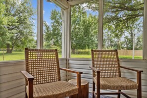 Property grounds - 2024 New 3-bedroom house with WiFi, AC in Kokomo (Kokomo)