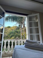 Tabla de planchar con plancha y wifi gratis 