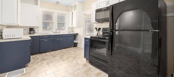 ~Tranquil Retreat~ Centrally located!