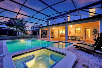 After a long hot day at the parks, a quick dip in your own refreshing pool will make your day.