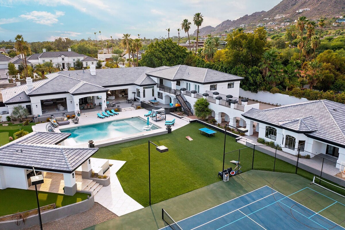 Resort-Style Villa | Pool • Pickleball • Golf • Relaxation