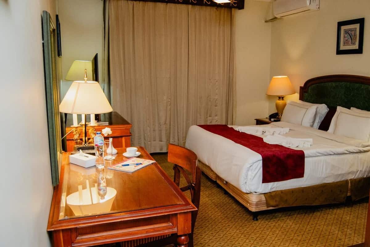 Quarto casal luxo | 1 quarto, roupas de cama antialérgicas, edredons de pluma