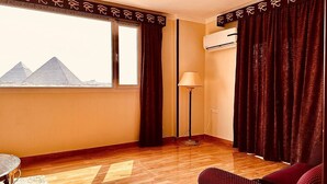 View from property - Pyramids Tower Inn (Giza)