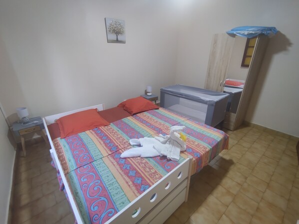 3 camere, ferro/asse da stiro, Wi-Fi, lenzuola