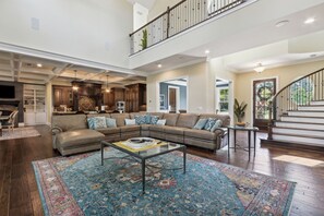 Televisión, chimenea, estéreo, oficina