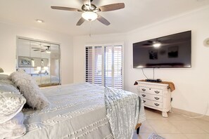 1 bedroom, iron/ironing board, WiFi, bed sheets - Anasazi Golf Views w/ King bed (Phoenix)