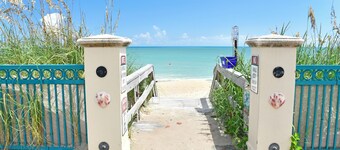 Beautiful Beach House w/ Private Pool & Lanai + BBQ Grills | Pet‑Friendly 🌴