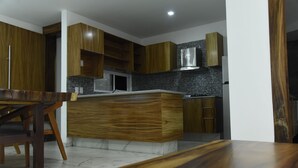 Family Suite, 2 Bedrooms, City View | Private kitchen