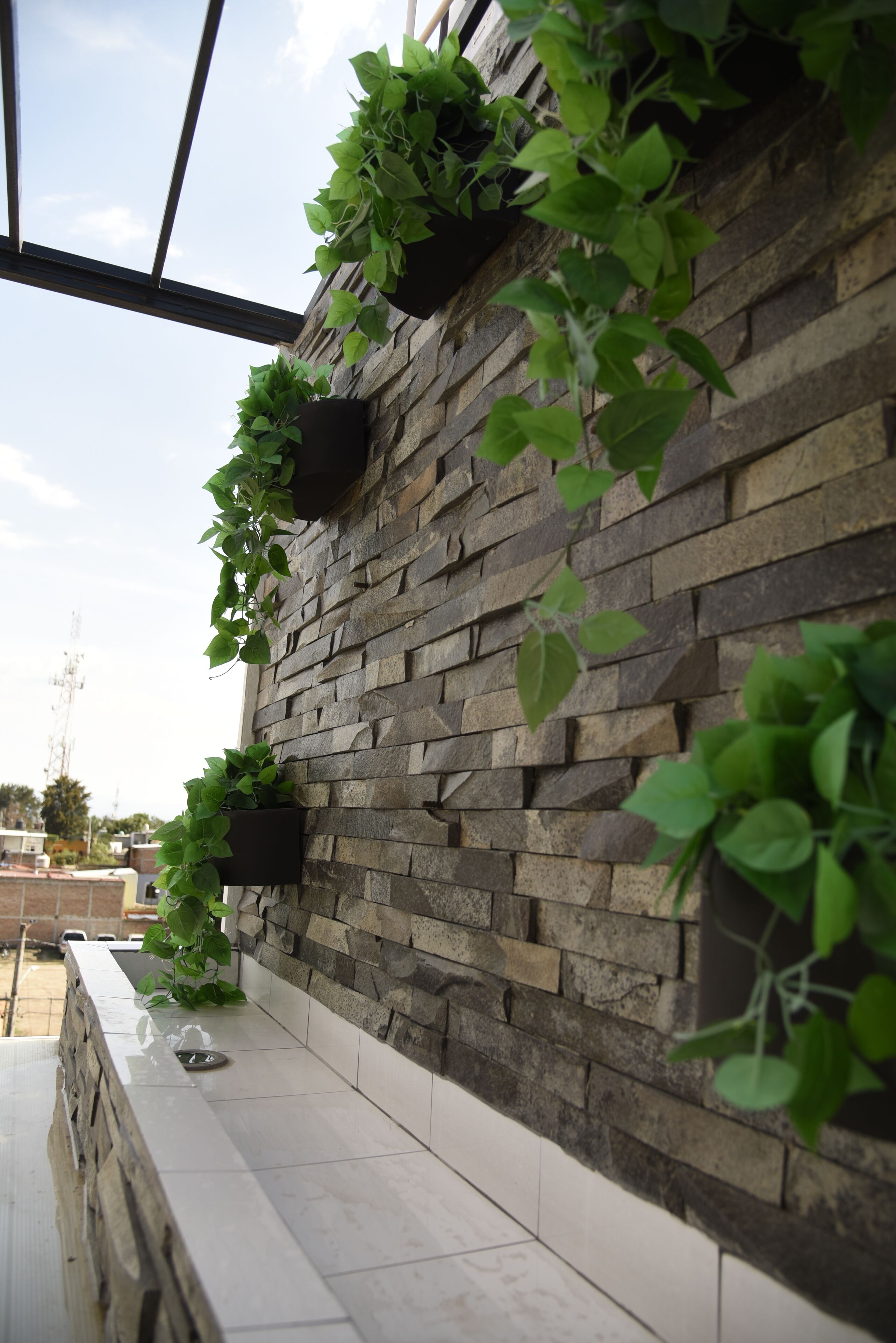 المنشأة من الخارج