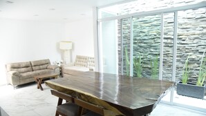 Family Suite, 2 Bedrooms, City View | Private kitchen