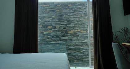 Hotel & Suites Punto Oriente