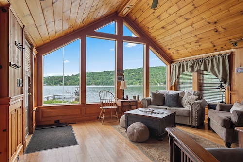 Abenaki - Snowmobile from your doorstep! 20min from Saddleback :)