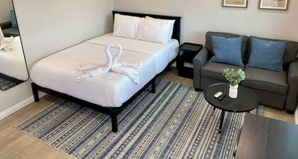 New Remodeled Upstairs Apartment Central El Cajon with AC