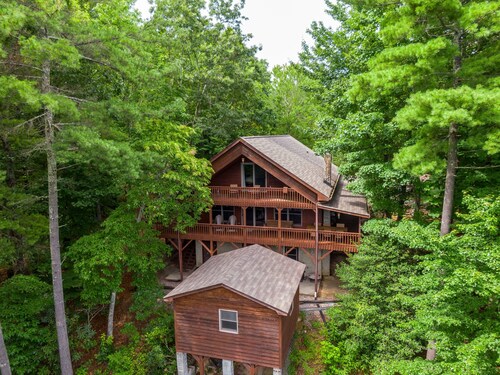 Heavens Hideaway - 4 bedroom with views, allows pets, game tables