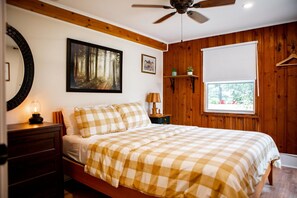 3 室のベッドルーム、アイロン / アイロン台、WiFi、ベッドシーツ